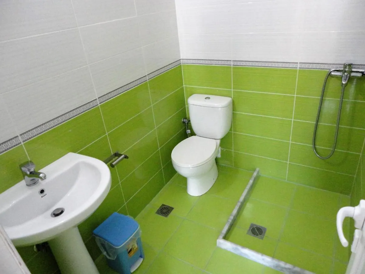 Spiro Guest House Himare
